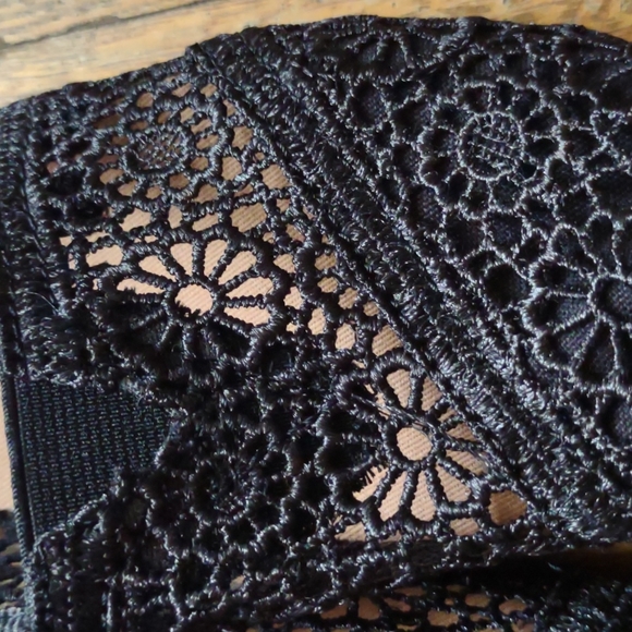 COPY - Girls Toms - Picture 4 of 7